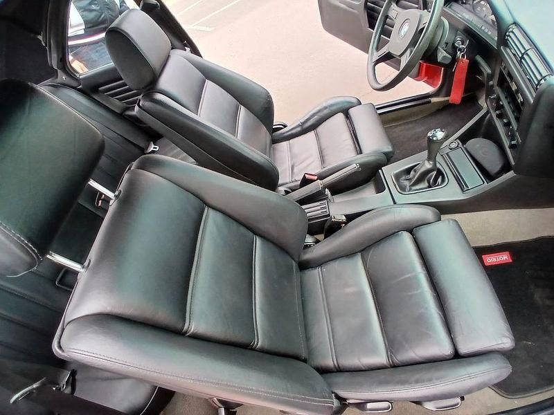 Gebraucht BMW 316 Sport Line 99 PS (72 kW) 1988 Schwarz Cabrio