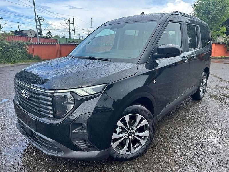 Obsidianschwarz metallic Neu 2025 Ford Tourneo Courier Titanium Van / Kleinbus | 25.990 € (Guter Preis) - Bild 1/4