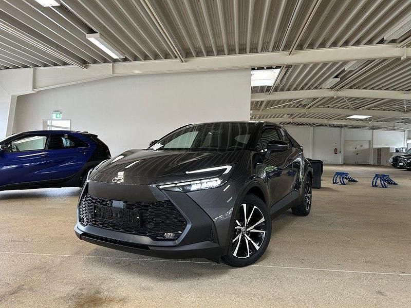 Grau Gebraucht 2024 Toyota C-HR Team SUV | 28.200 € (Guter Preis) - Bild 1/4