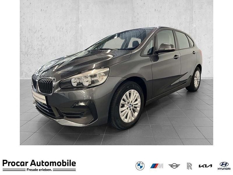 Mineralgrau metallic Gebraucht 2021 BMW 218 Active Tourer Efficient Dynamics Van / Kleinbus | 20.990 € (Guter Preis) - Bild 1/4