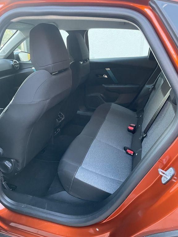 Occasion Citroën e-C4 Feel 100 kW (136 ch) 2022 Orange Berline