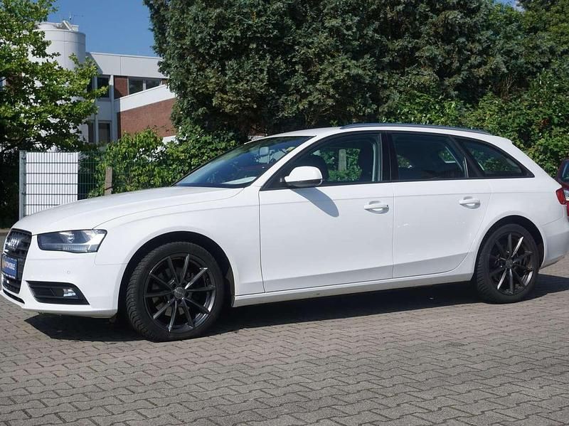 Ibisweiß Gebraucht 2015 Audi A4 Attraction Kombi | 11.450 € (Guter Preis) - Bild 1/4