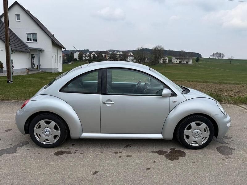 Gebraucht VW New Beetle 116 PS (85 kW) 2001 Silber Kleinwagen