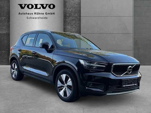 Schwarz Gebraucht 2020 Volvo XC40 Momentum SUV | 21.900 € (Guter Preis) - Bild 1/4