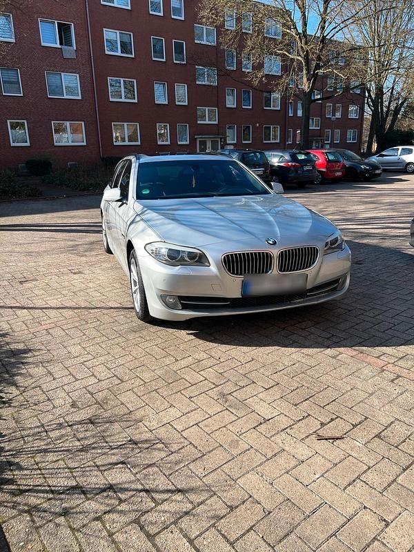 Gebraucht BMW 520 184 PS (135 kW) 2011 Grau Kombi