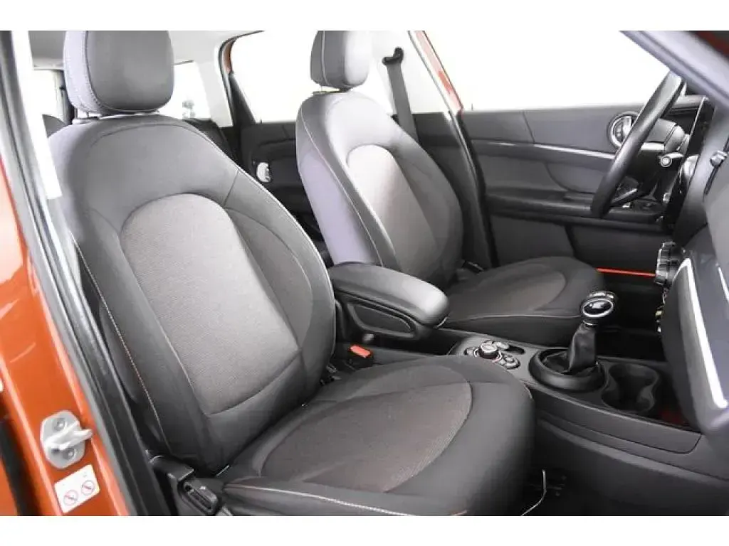 Occasion Mini Cooper Countryman 220 ch (161 kW) 2019 Orange SUV