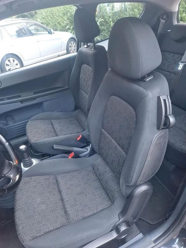 Gebraucht Mitsubishi Outlander 95 PS (69 kW) 2012 Schwarz SUV