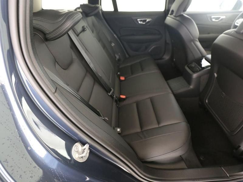 Gebraucht Volvo V60 Plus 398 PS (292 kW) 2025 Blau Kombi