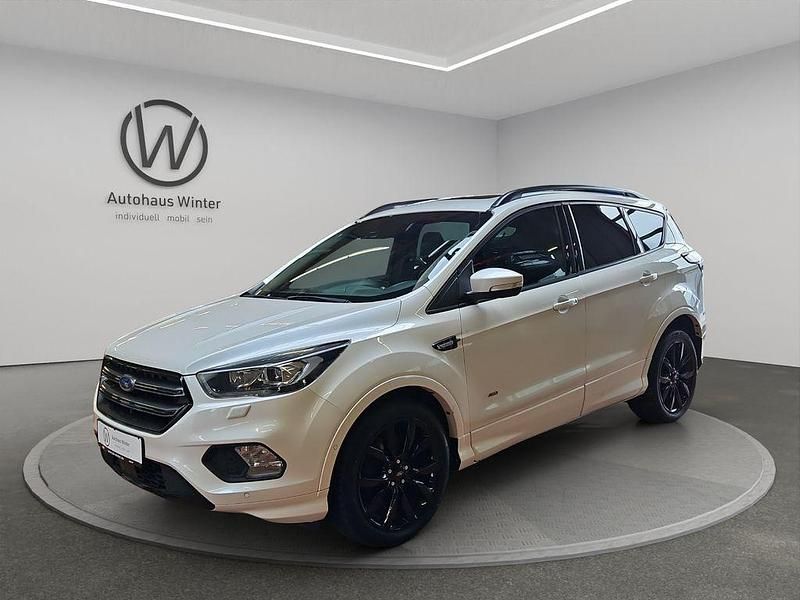 Gebraucht Ford Kuga ST-Line 175 PS (128 kW) 2018 Weiß SUV