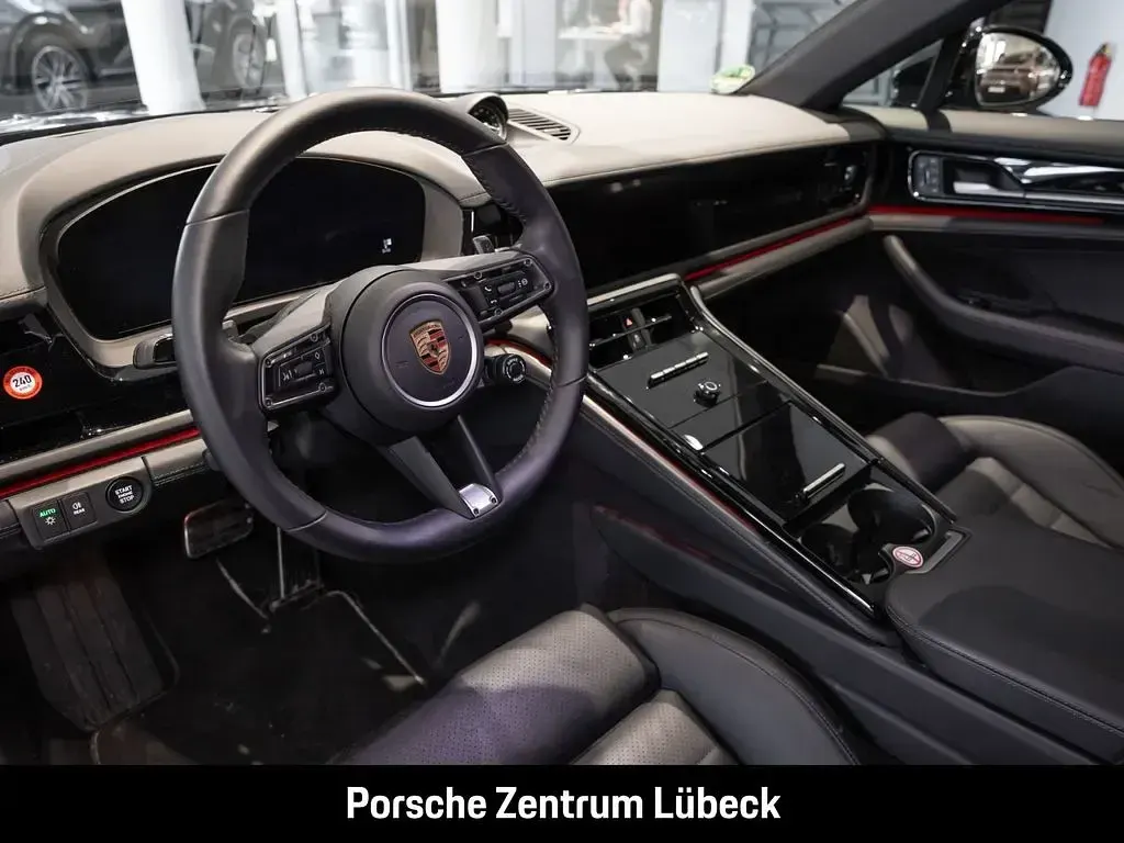 Gebraucht Porsche Panamera 4S E-Hybrid 544 PS (400 kW) 2025 Tiefschwarzmetallic Kleinwagen