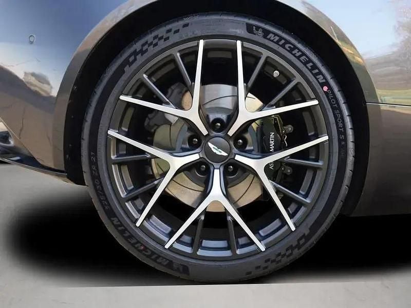 Neu Aston Martin DB12 680 PS (500 kW) 2026 Schwarz Coupé