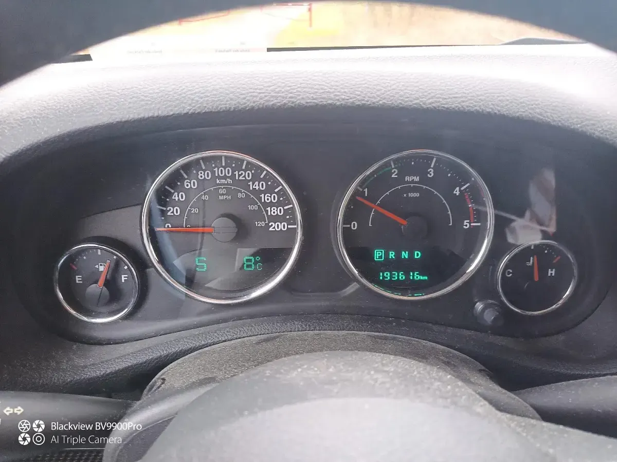 Gebraucht Jeep Wrangler Sahara 200 PS (147 kW) 2014 Grau SUV