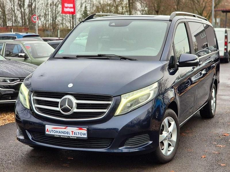 Cavansitblau Gebraucht 2016 Mercedes V220 Edition Van / Kleinbus | 28.950 € (Superpreis) - Bild 1/4