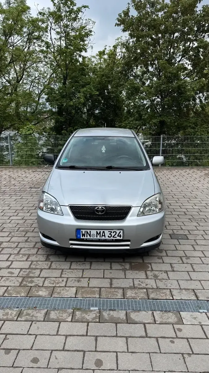 Brugt Toyota Corolla 97 HK (71 kW) 2003 Sølv Sedan