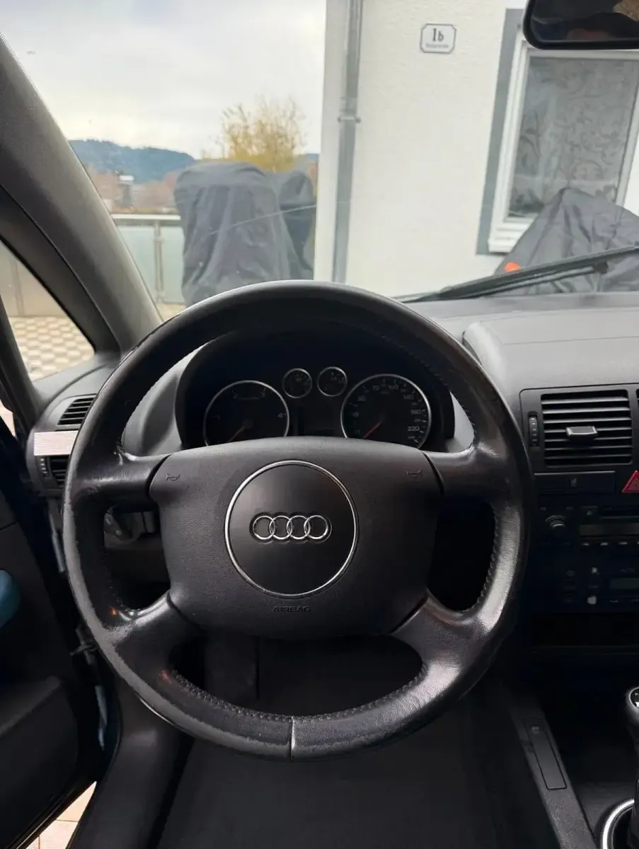 Gebraucht Audi A2 75 PS (55 kW) 2002 Blau Kleinwagen