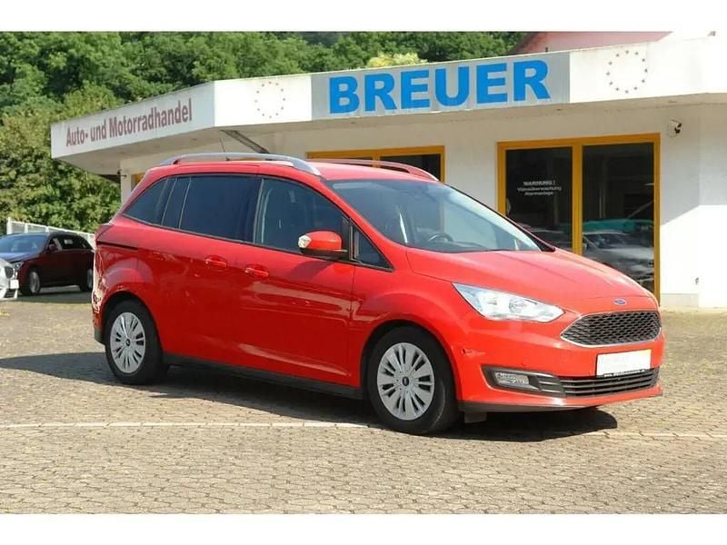 Rot Gebraucht 2017 Ford Grand C-Max Trend Van / Kleinbus | 15.880 € (Etwas zu teuer) - Bild 1/4