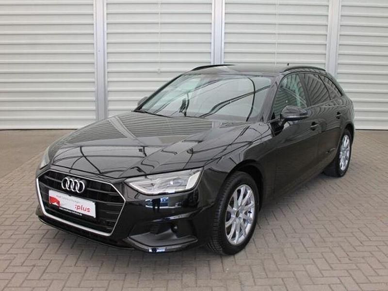 Gebraucht Audi A4 150 PS (110 kW) 2022 Mythosschwarz metallic Kombi