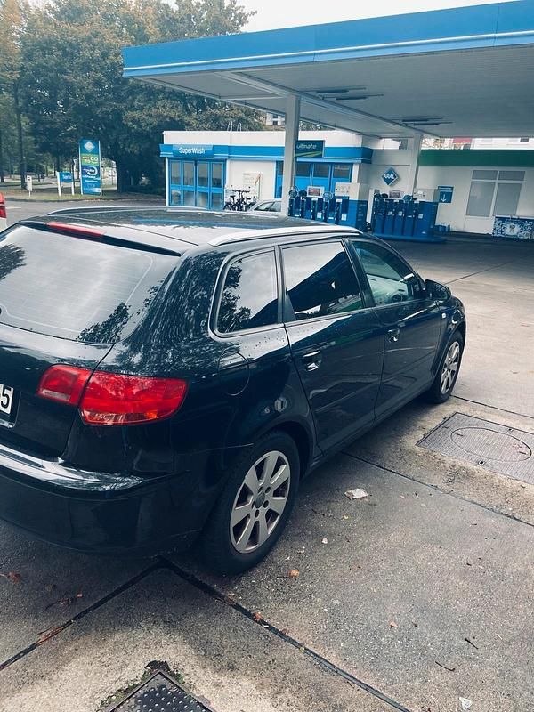 Schwarz Gebraucht 2005 Audi A3 Sportback Kleinwagen | 3.350 € - Bild 1/4