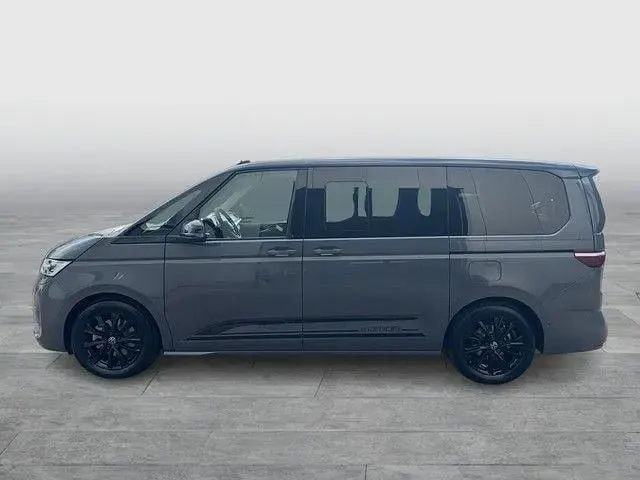 Gebraucht VW Multivan Edition 177 PS (130 kW) 2026 Grau Van / Kleinbus