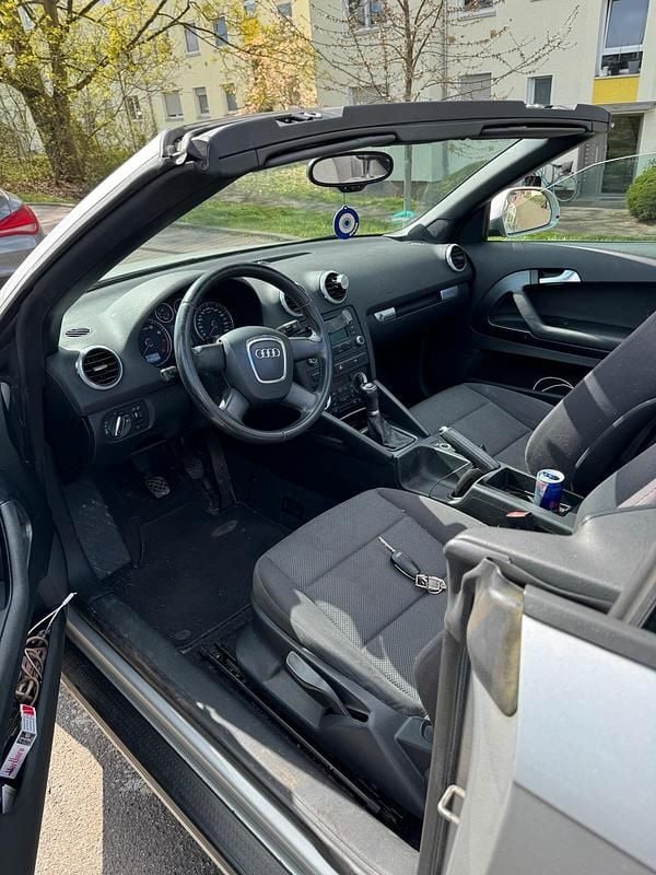 Gebraucht Audi A3 Cabriolet 102 PS (75 kW) 2010 Silber Cabrio