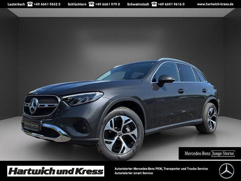 Grau Gebraucht 2024 Mercedes GLC300e Avantgarde SUV | 58.690 € (Superpreis) - Bild 1/4