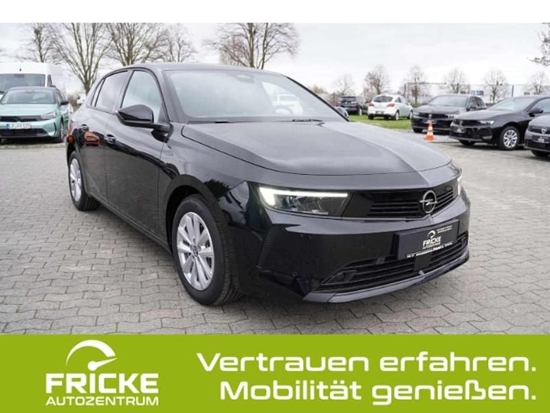 Neu Opel Astra Edition 131 PS (96 kW) 2026 Lackierung schwarz perla nera/ Limousine