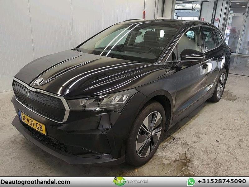 Schwarz Gebraucht 2021 Skoda Enyaq iV SUV | 20.449 € (Superpreis) - Bild 1/4