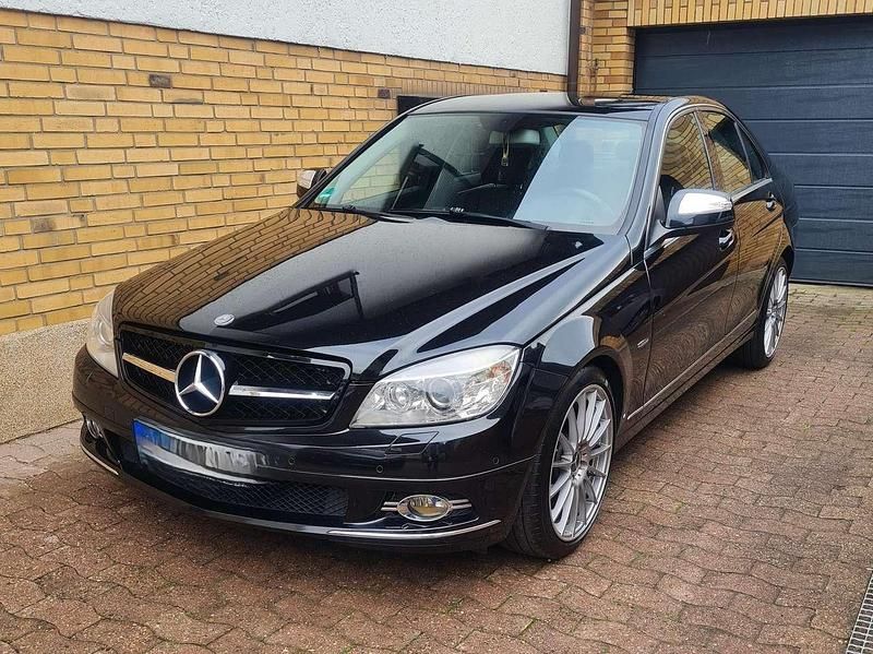 Schwarz Gebraucht 2008 Mercedes C180 Avantgarde Limousine | 6.590 € (Fairer Preis) - Bild 1/4