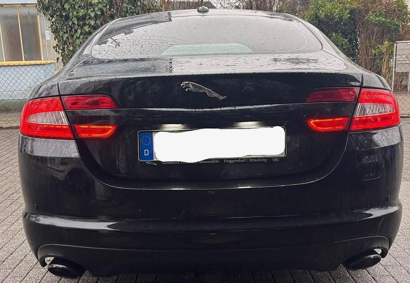 Gebraucht Jaguar XF 241 PS (177 kW) 2013 Schwarz Limousine