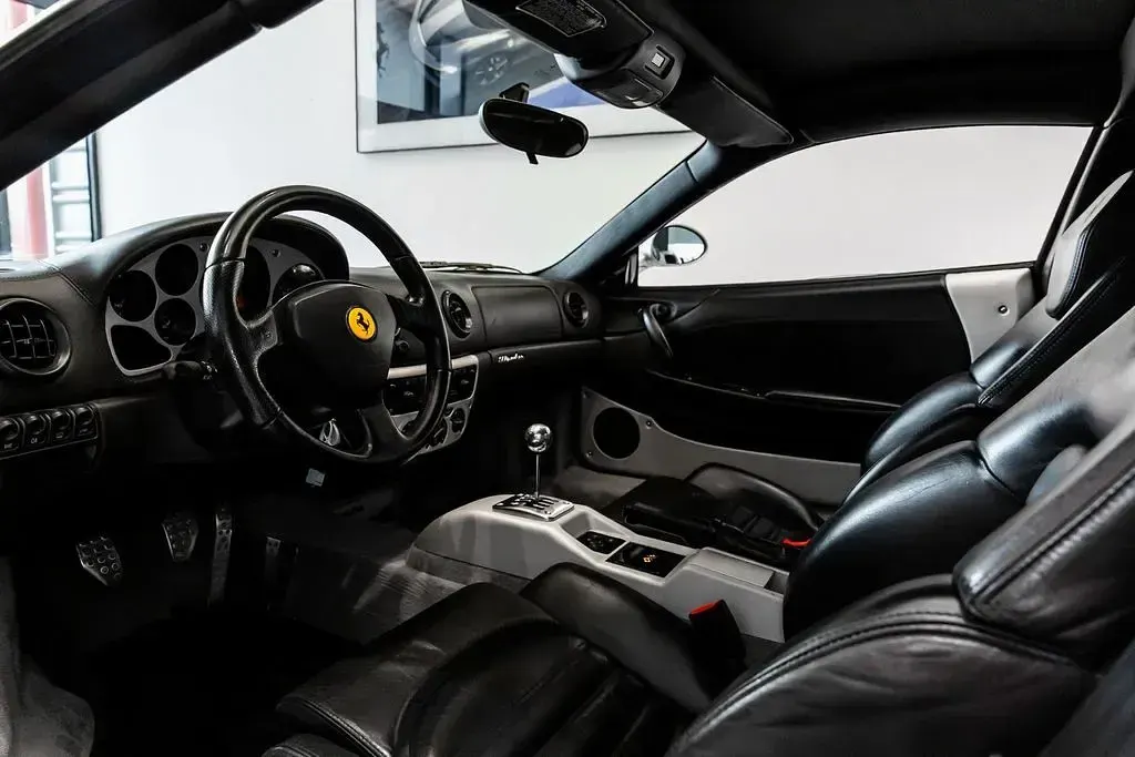 Second-hand Ferrari 360 400 CP (294 kW) 2001 Argintiu
