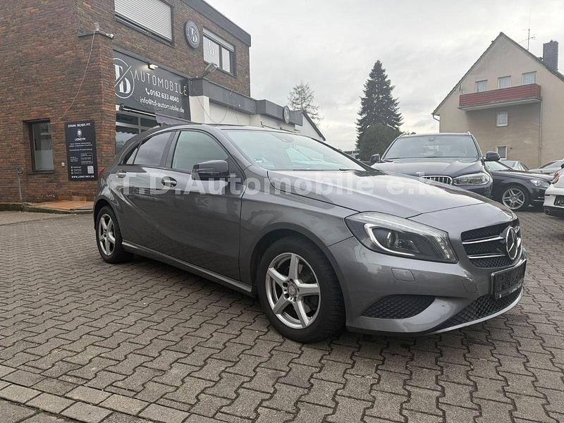 Gebraucht Mercedes A200 156 PS (114 kW) 2013 Grau Kleinwagen