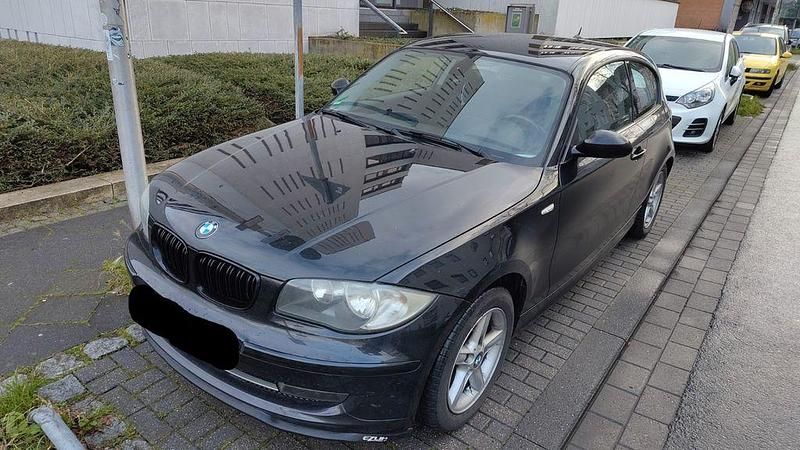 Schwarz Gebraucht 2007 BMW 118 Kleinwagen | 1.700 € (Superpreis) - Bild 1/4