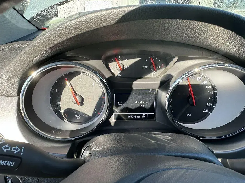 Gebraucht Opel Astra Edition 110 PS (80 kW) 2018 Unbekannt (metallic) Kombi