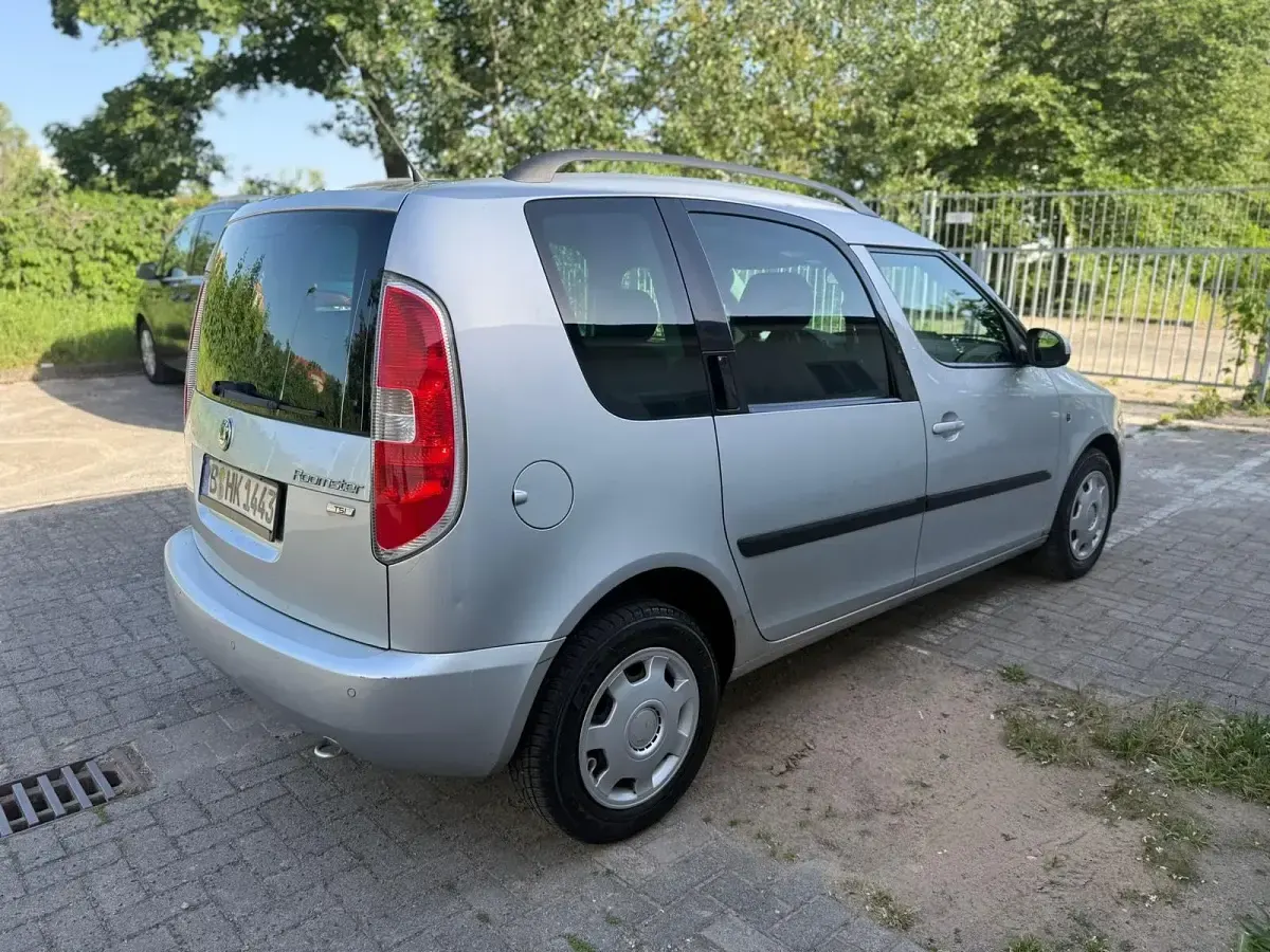 Gebraucht Skoda Roomster 95 PS (69 kW) 2010 Grau Van / Kleinbus