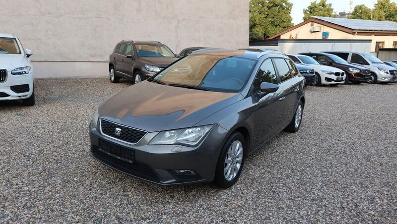 Technic grey (metallic) Gebraucht 2014 Seat Leon ST Style Kombi | 7.550 € (Superpreis) - Bild 1/4