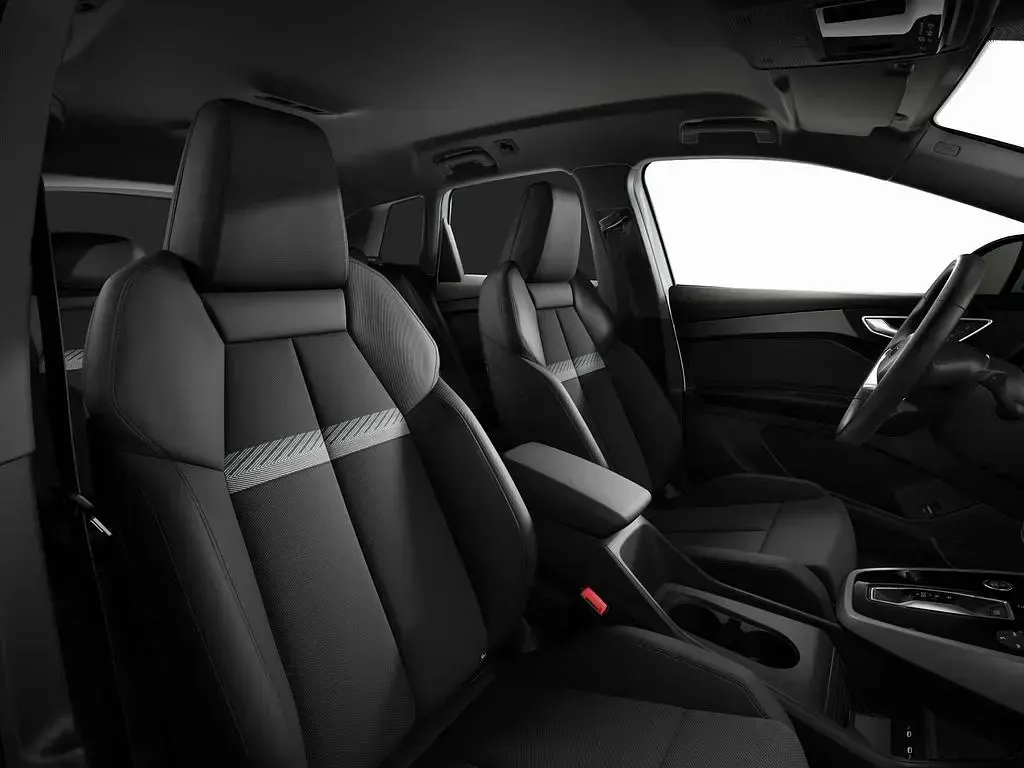 Gebraucht Audi Q4 e-tron Advanced 150 kW (204 PS) 2025 Gletscherweiss SUV