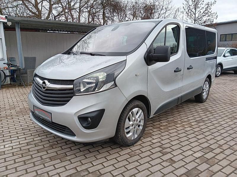 Gebraucht Opel Vivaro 145 PS (106 kW) 2019 Silber Van / Kleinbus