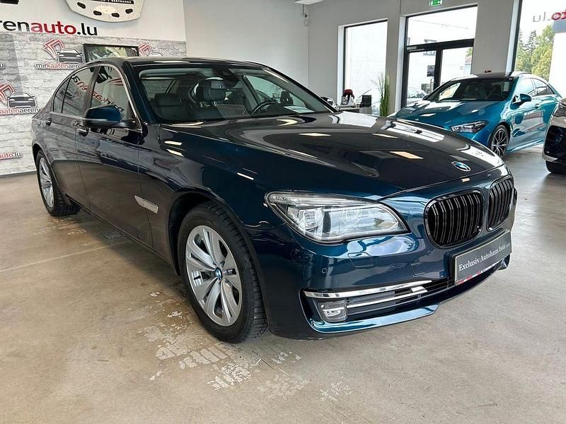 Gebraucht BMW 730 258 PS (189 kW) 2012 Blau Limousine
