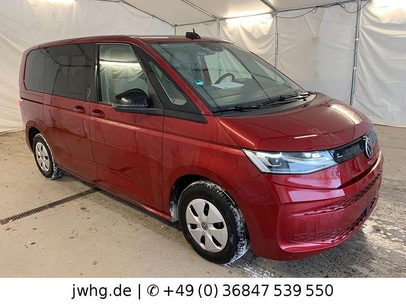 Gebraucht VW Multivan 150 PS (110 kW) 2024 Fortanarot Van