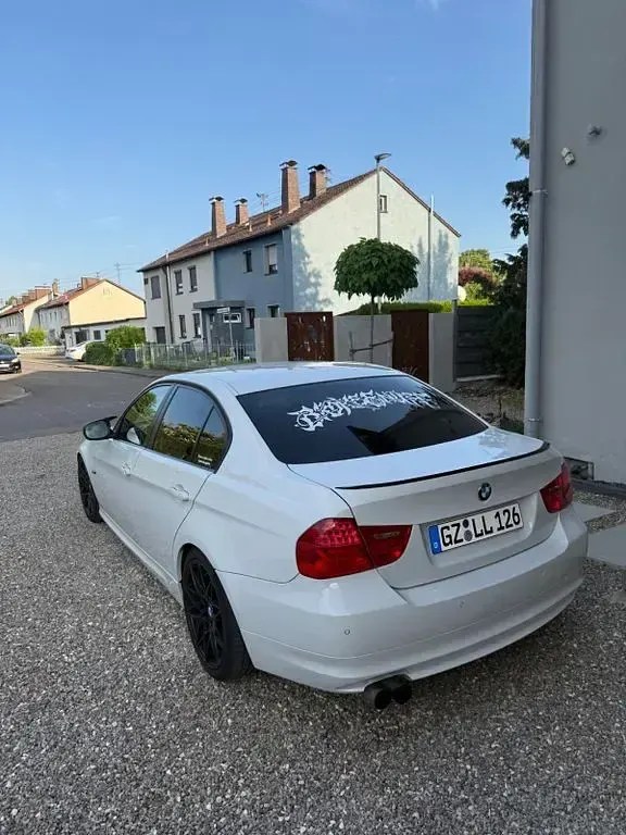 Gebraucht BMW 318 Performance 143 PS (105 kW) 2009 Weiß Limousine