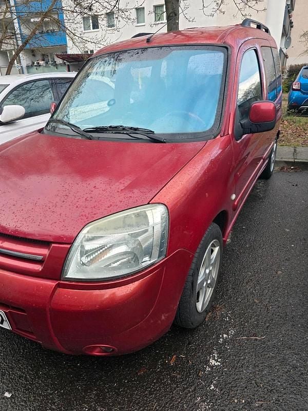 Gebraucht Citroën Berlingo 101 PS (74 kW) 2005 Rot Van / Kleinbus