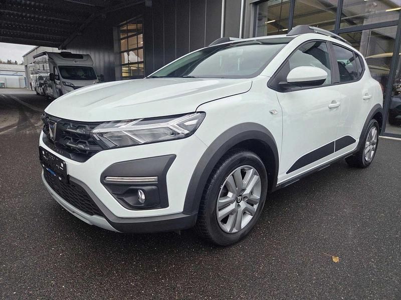 Blanc glacier Gebraucht 2022 Dacia Sandero Comfort Kleinwagen | 12.880 € (Fairer Preis) - Bild 1/4