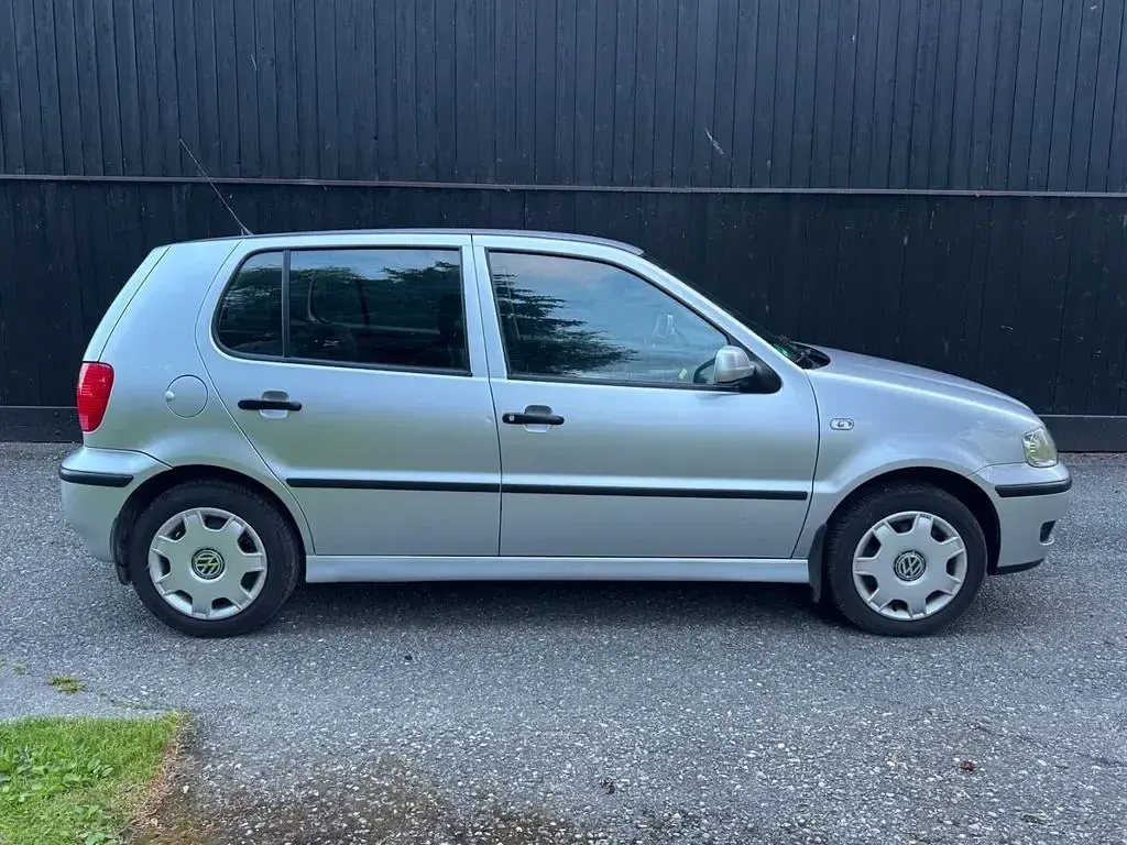 Gebraucht VW Polo 75 PS (55 kW) 2001 Silber Limousine