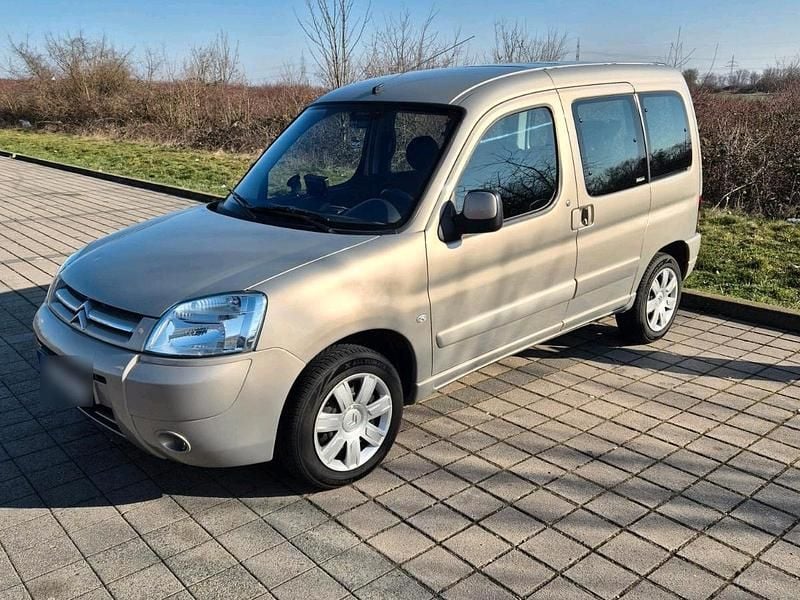 Gebraucht Citroën Berlingo 109 PS (80 kW) 2006 Gelb Van / Kleinbus