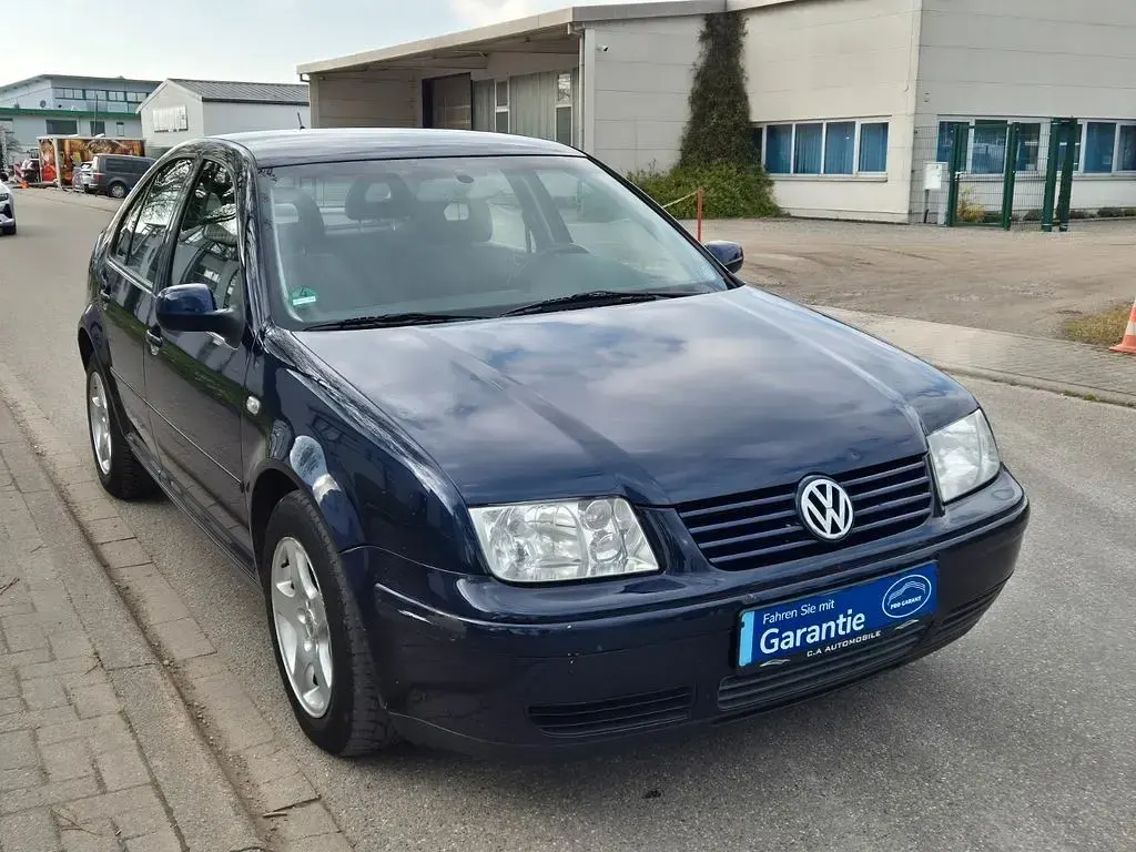 Gebraucht VW Bora 101 PS (74 kW) 2000 Blau Limousine