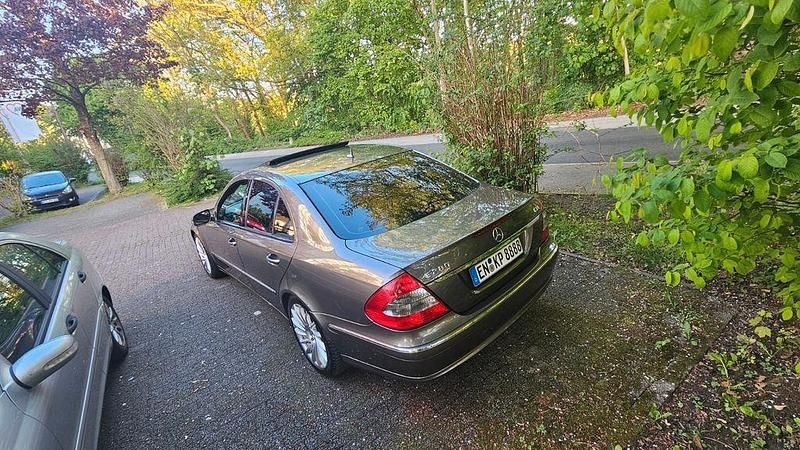 Gebraucht Mercedes E280 Classic 190 PS (139 kW) 2007 Limousine