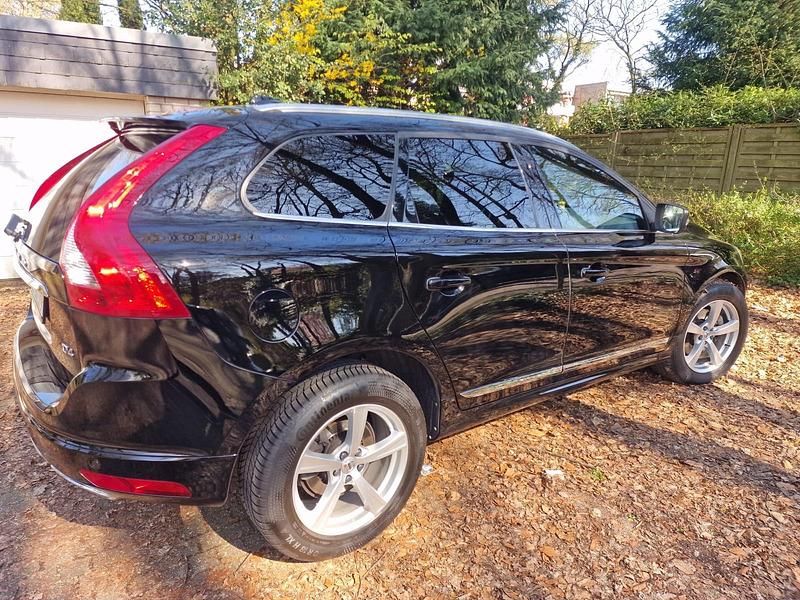 Gebraucht Volvo XC60 190 PS (139 kW) 2017 Schwarz SUV