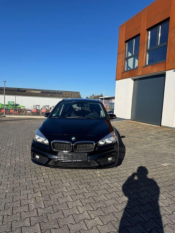Gebraucht BMW 218 Advantage 150 PS (110 kW) 2017 Schwarz Kombi
