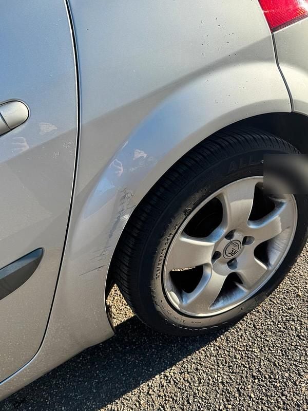 Gebraucht Renault Mégane II 2005 Silber Kleinwagen