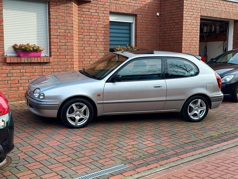 Gebraucht Toyota Corolla 86 PS (63 kW) 1999 Grau Kleinwagen